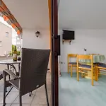 فيلة Petra Zadarvillas