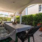 فيلة Petra Zadarvillas *