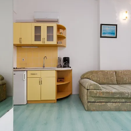 Petra Zadarvillas * Bibinje