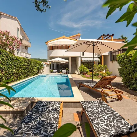 Petra Zadarvillas Bibinje