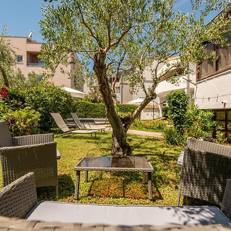 Petra Zadarvillas * Bibinje