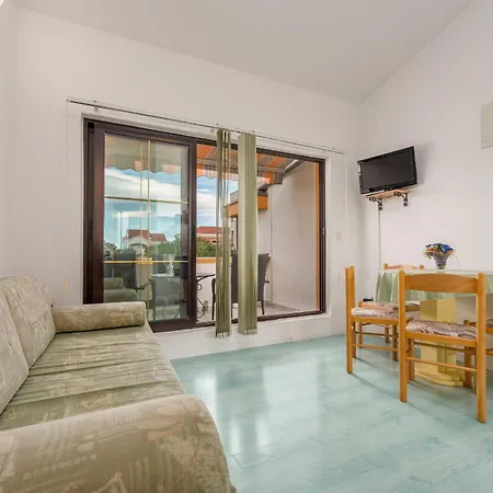 Petra Zadarvillas * Bibinje