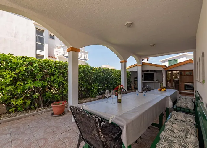 Petra Zadarvillas Bibinje